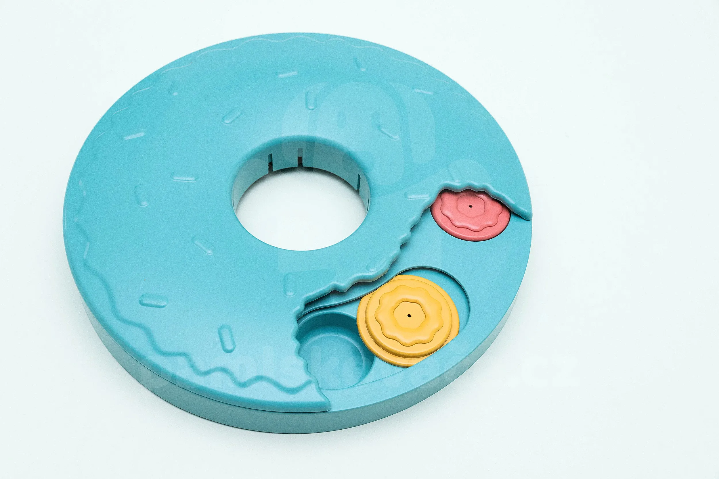 Zippy Paws Smarty Puzzler Donut Slider